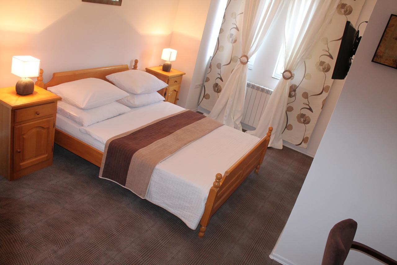 Europa Motel Sarajevo Exterior foto